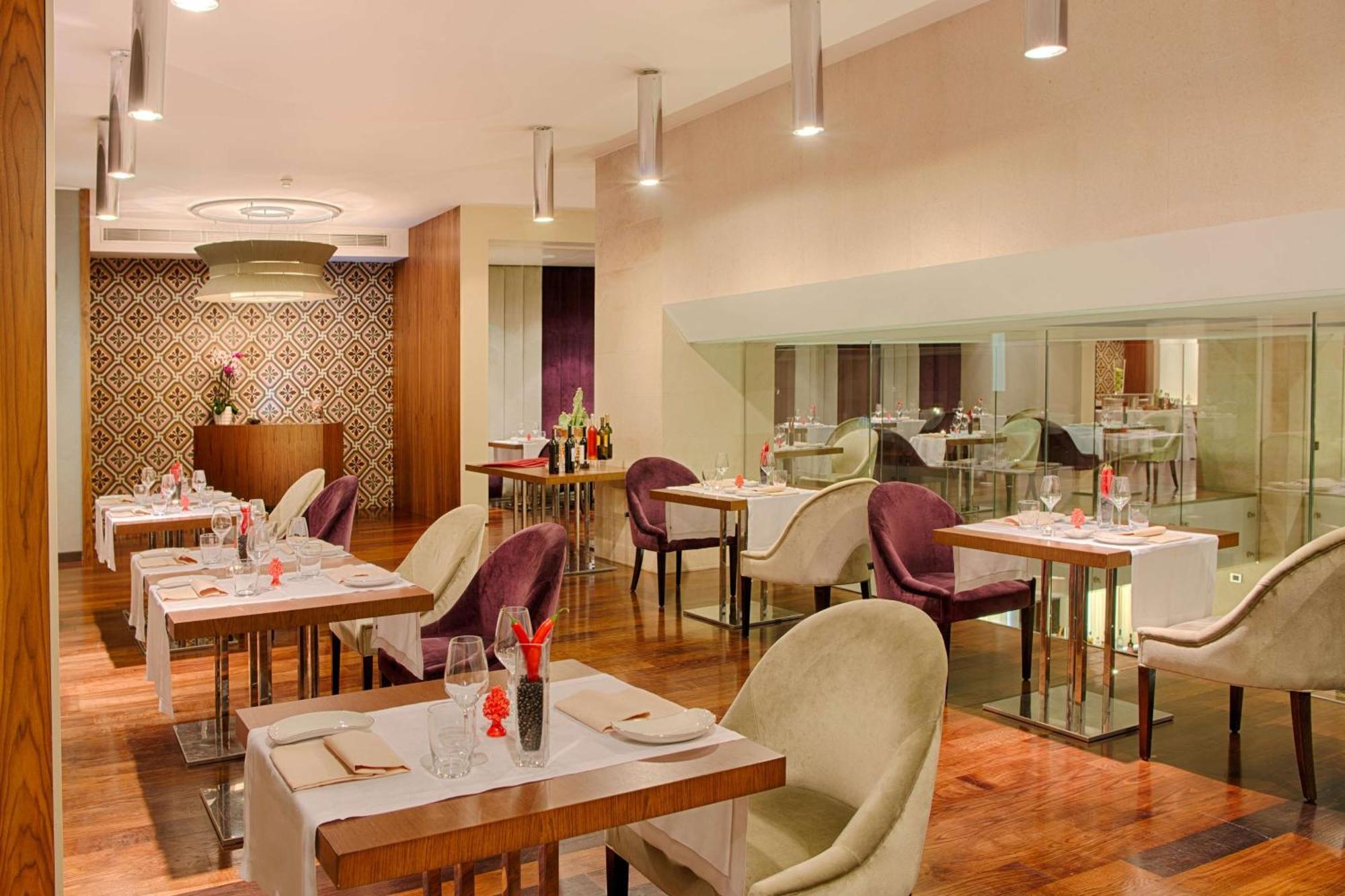 Hotel Nh Collection 5*