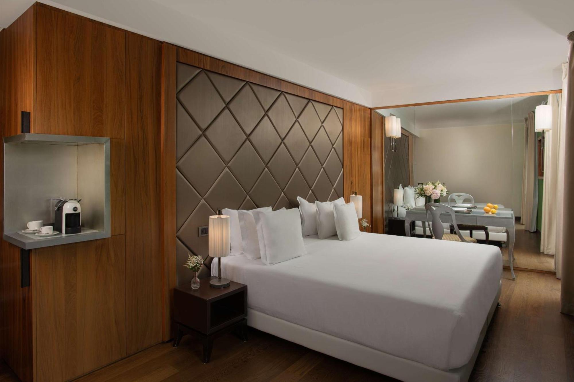Nh Collection Hotel 5*