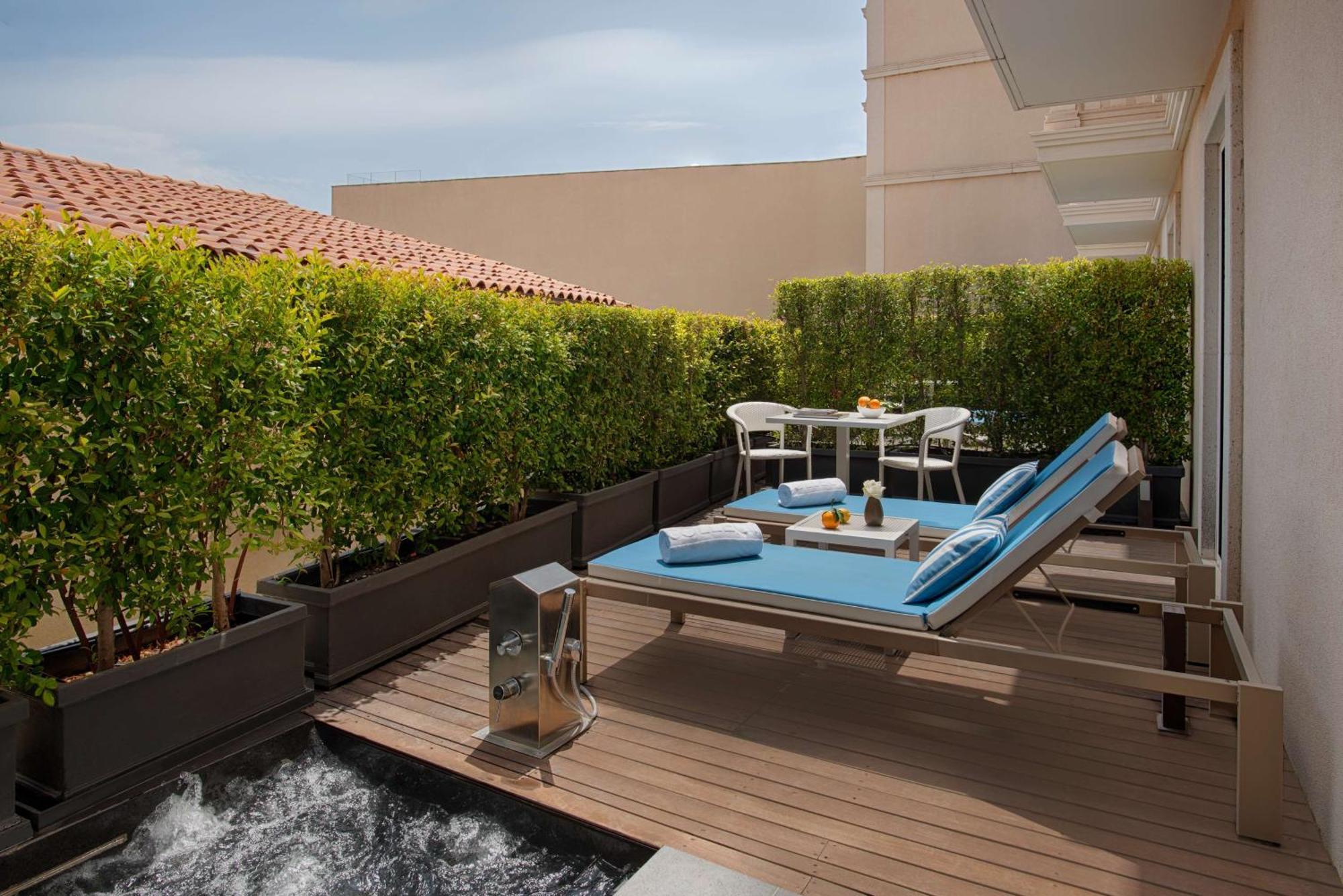 Nh Collection Hotel
